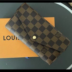 Sarah Wallet by Louis Vuitton